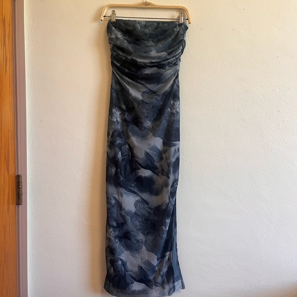 SHEIN Blue/Grey Strapless Ruched Dress. Comfortable & Flattering.